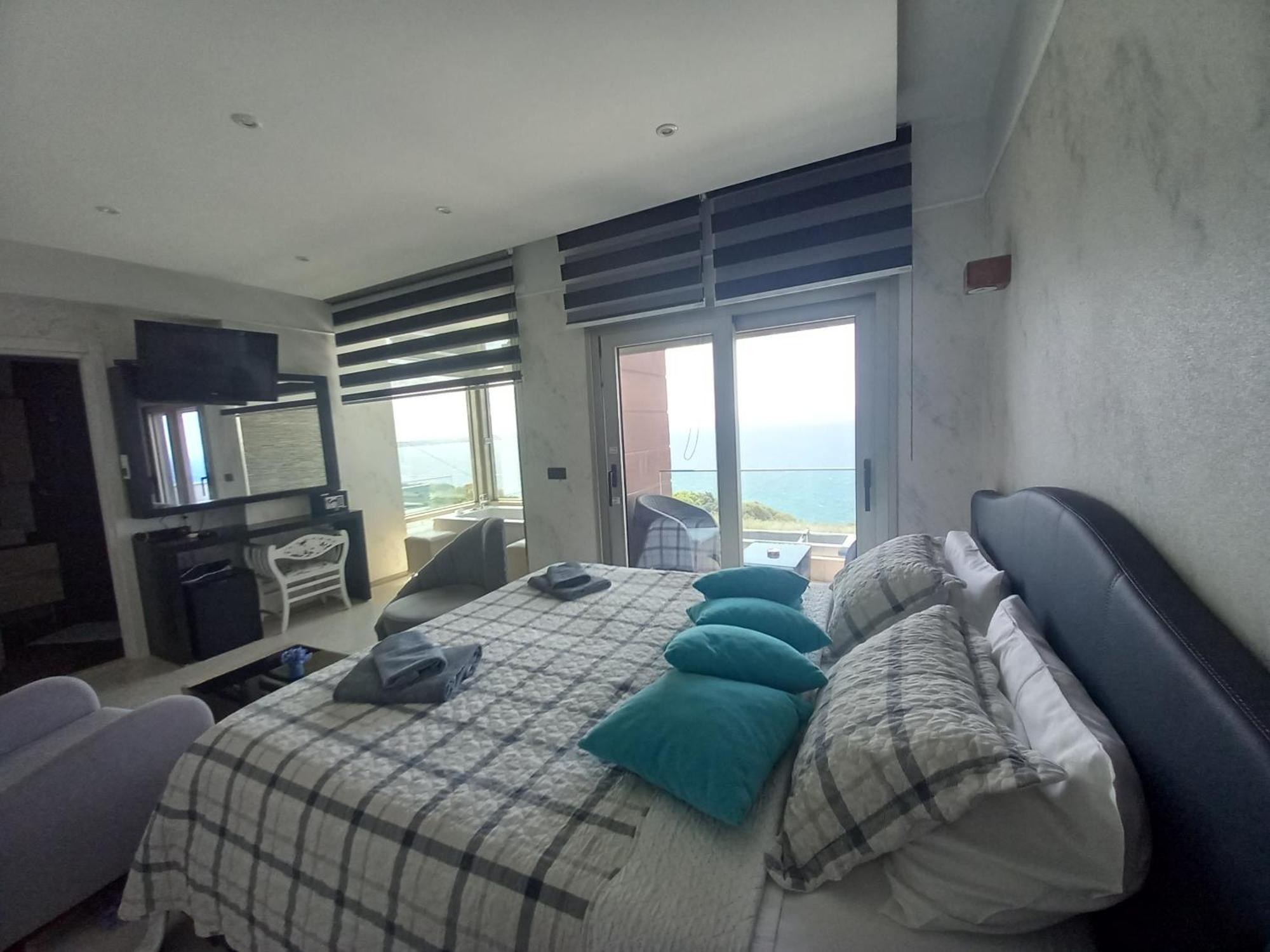 Mavi Panorama Villa Çeşme Exterior foto