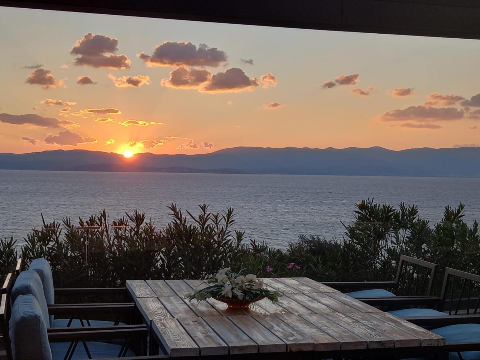 Mavi Panorama Villa Çeşme Exterior foto